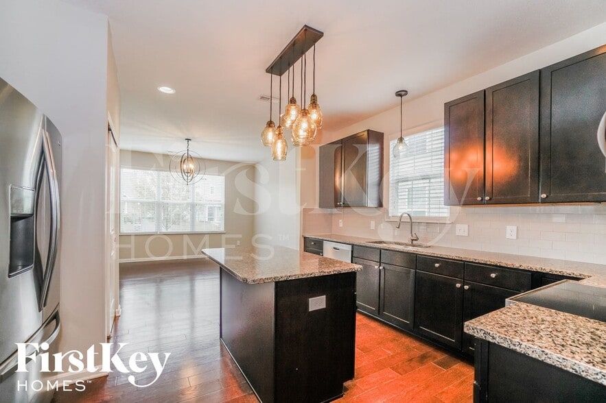 Building Photo - 5163 Wildcat Falls Dr