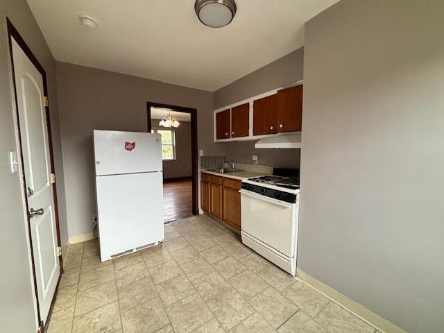 Building Photo - 219 N James Rd