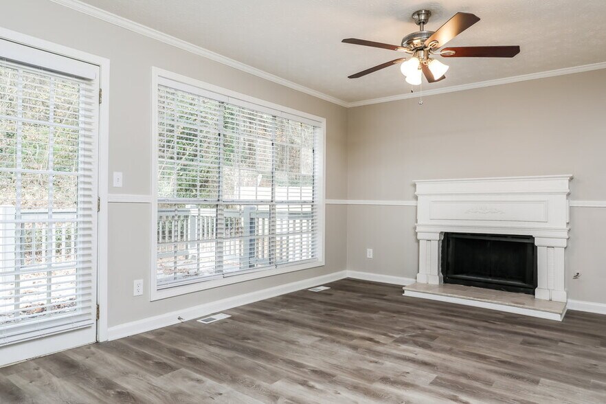 Building Photo - 445 Ridgedale Way