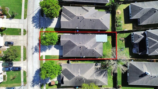 Building Photo - 27427 Channing Springs Dr