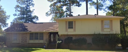 Building Photo - 803 Camelot Ct