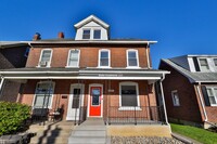 Building Photo - 1107 Elm St