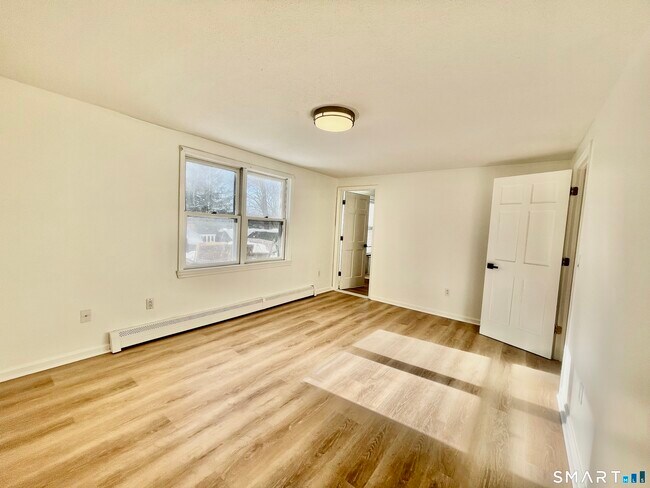 Building Photo - 112 Woodbine St