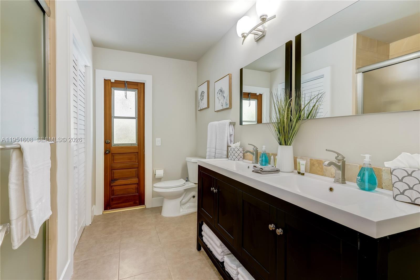 Building Photo - 1130 NW 78th Ter