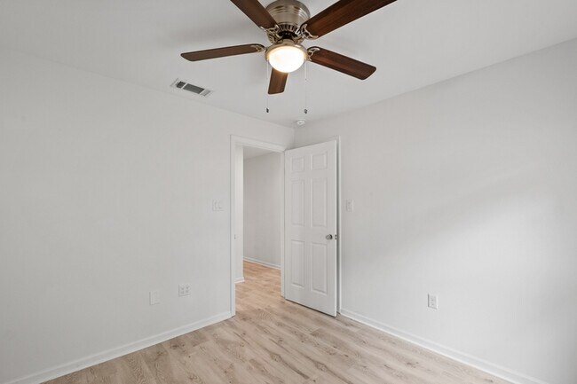 Building Photo - 4106 Gardendale Dr