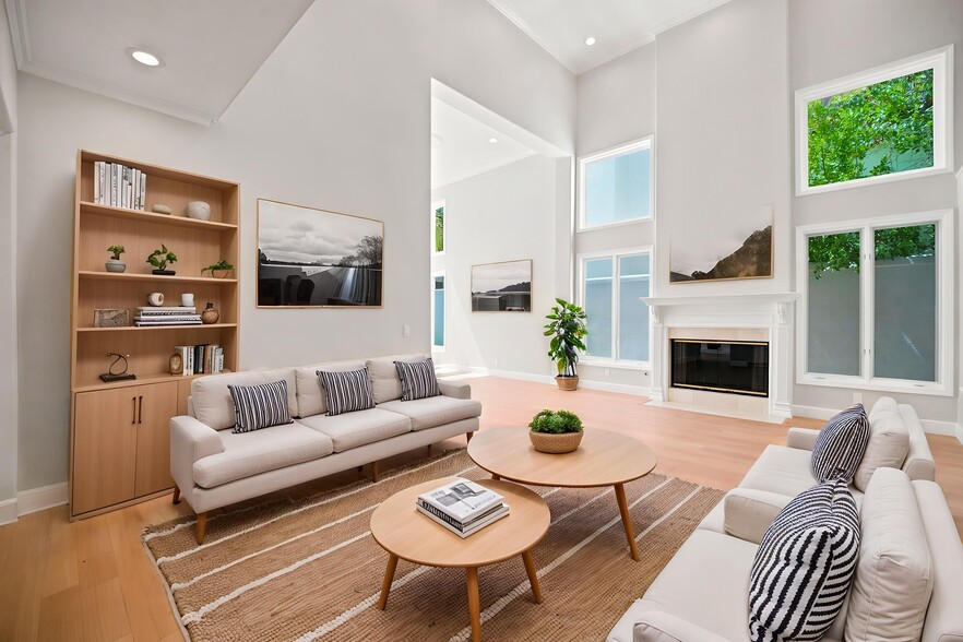 Building Photo - 4324 Park Verdi