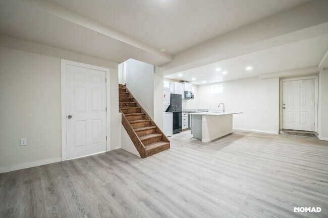 Building Photo - Charming 2BR House in Denver