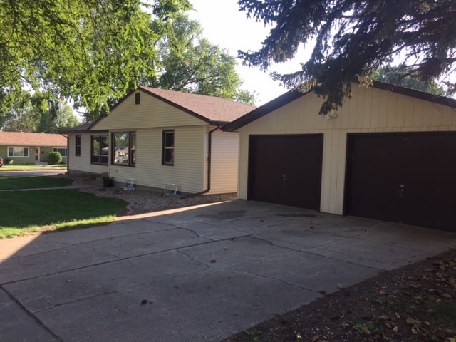 Garage - 1504 N 19th st