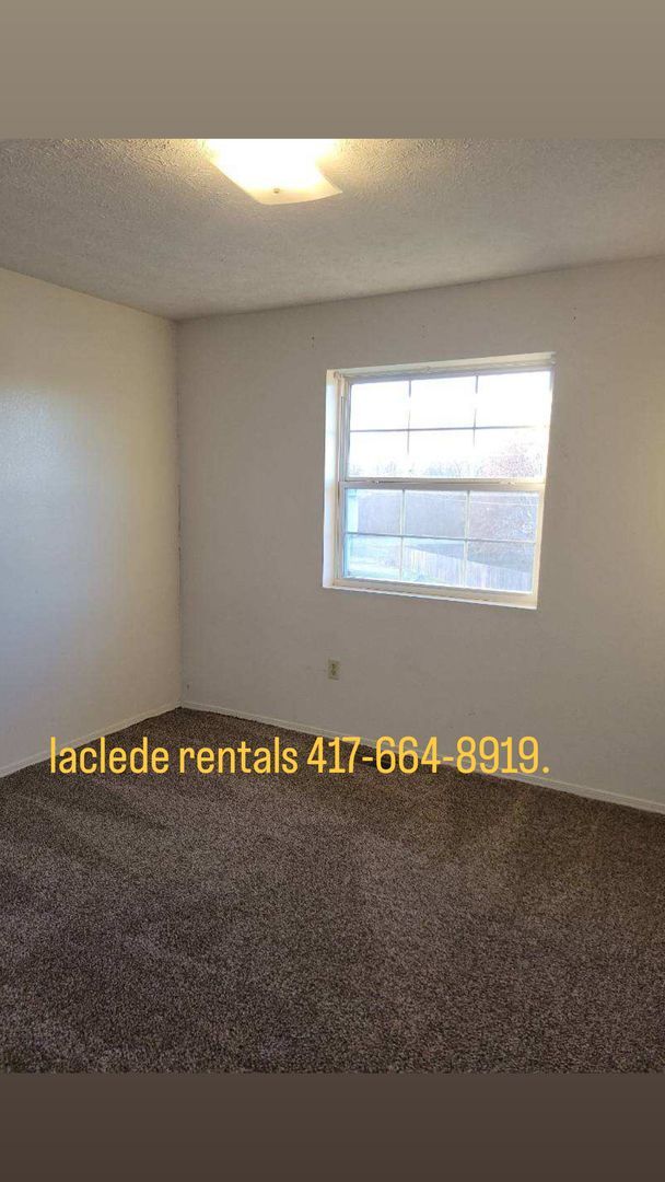 Building Photo - 3 BEDROOM 2.5 BATHROOM TOWNHOUSE FOR RENT-...