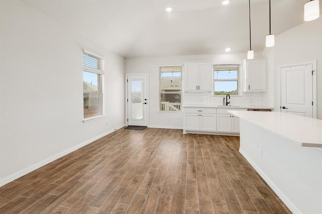 Building Photo - 1228 Calendula Trl