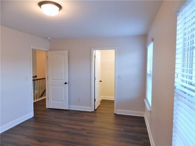 Building Photo - 2441 Melton Common Dr