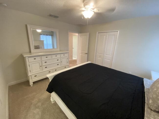 Building Photo - 9047 Stinger Dr