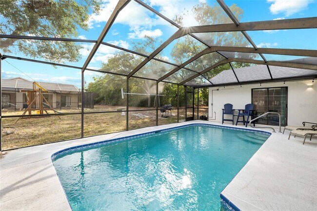Building Photo - 11263 Murraysville Dr