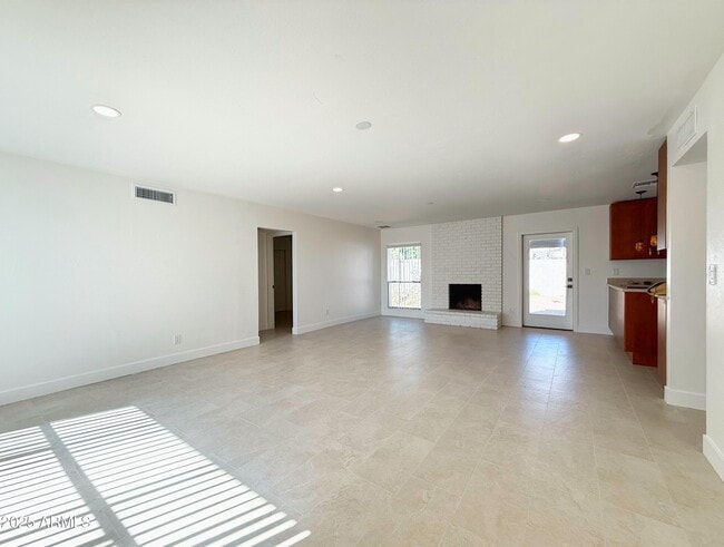 Building Photo - 4810 S Beck Ave