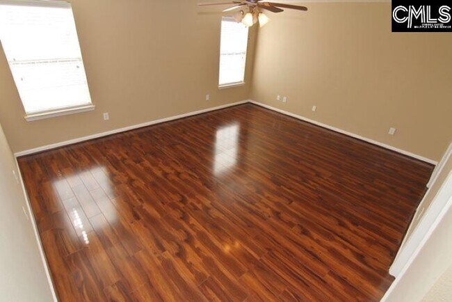 Building Photo - 5 Redbrush Ct