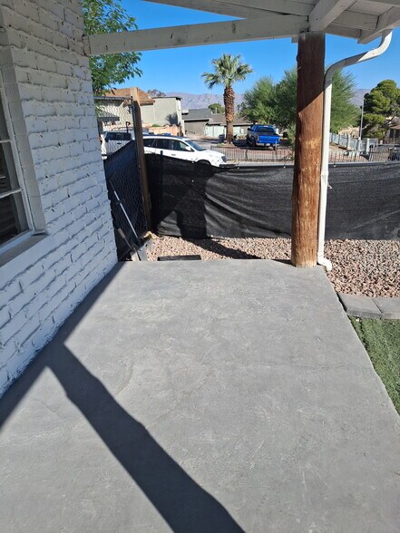 Building Photo - 415 N 13th St