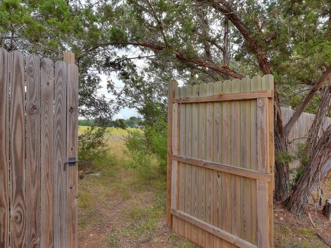 Building Photo - 600 Grand Prairie Cir