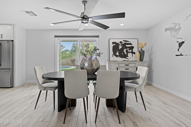 Building Photo - 11615 N 30th St