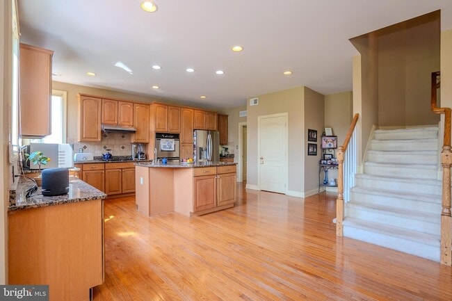 Building Photo - 19 Meadowlark Dr