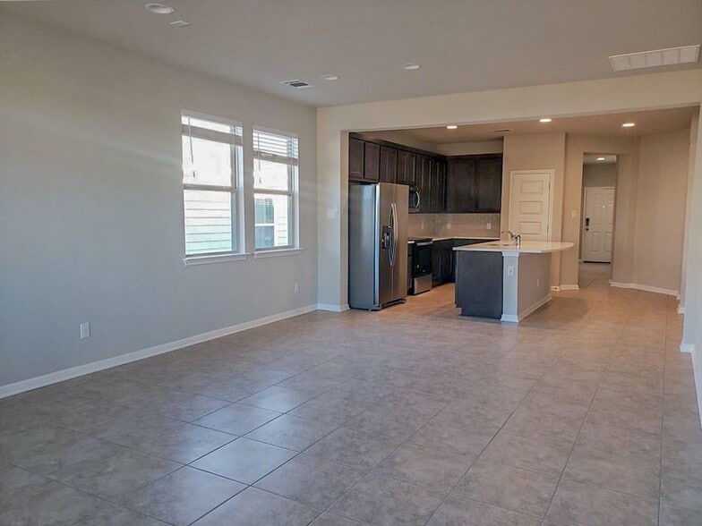 Building Photo - 221 El Dorado Rd