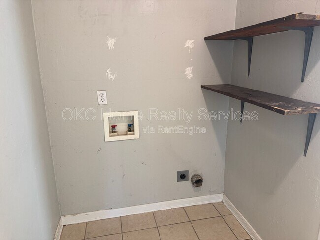 Building Photo - 3815 N Kentucky Ave