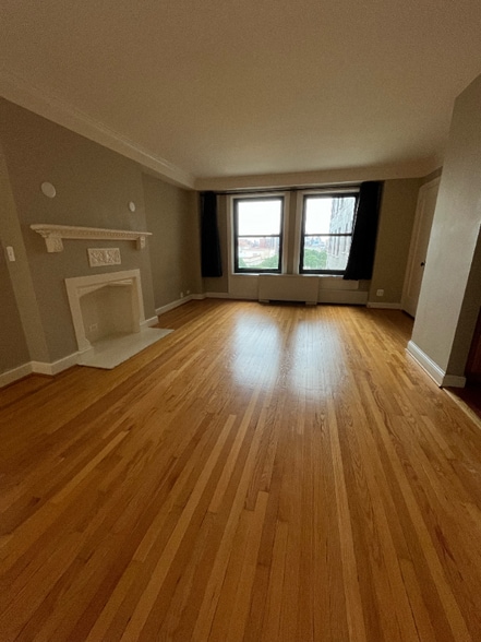 Building Photo - 15 E Kirby St