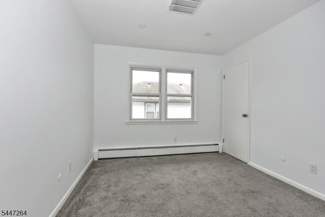 Building Photo - 398 Mayer Ct