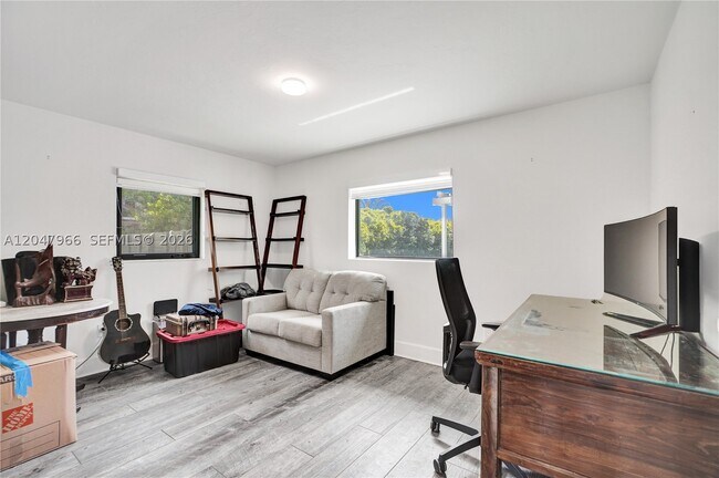 Building Photo - 22421 SW 184th Ave