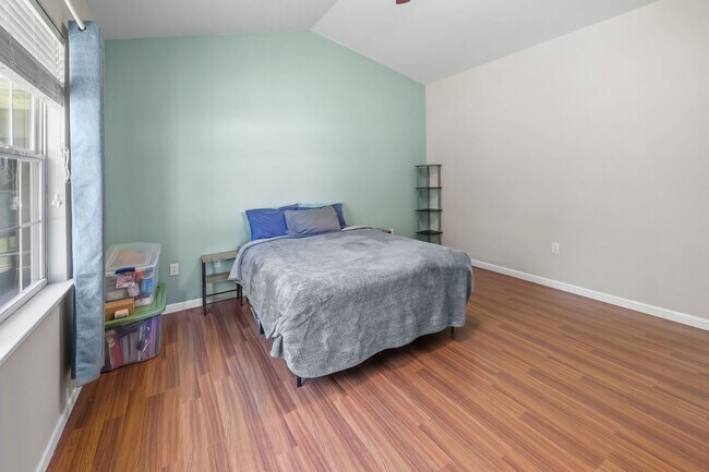 Building Photo - 217 Antigua Pl