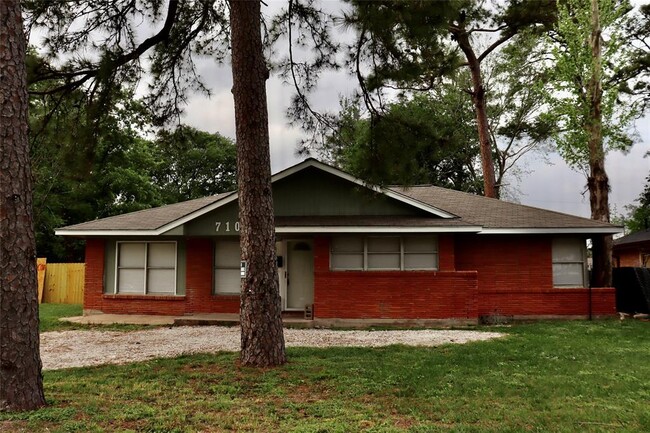 Building Photo - 7101 Parker Rd