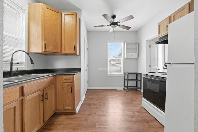 Building Photo - 1625 Sherman Blvd