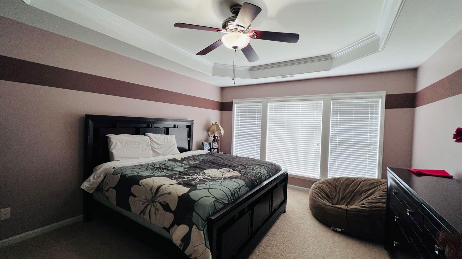 Building Photo - 725 Earlham Dr