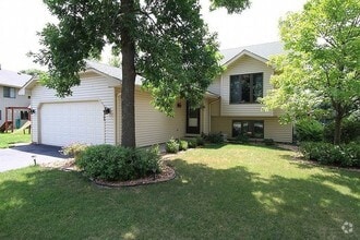 Building Photo - 1166 Westbury Knoll