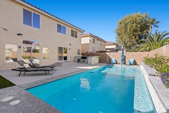 Building Photo - 10902 Fintry Hills St