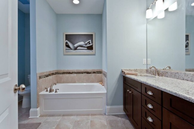 Master Bath - 9523 Creek Summit Cir