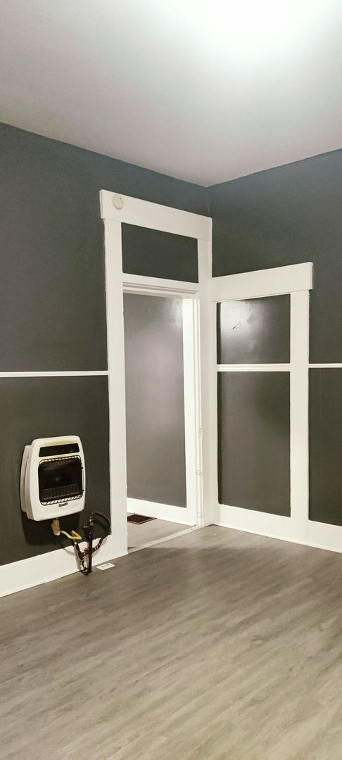 Building Photo - 205 E College St