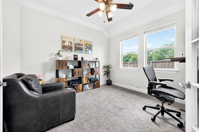 Building Photo - 525 Goose Lake Dr