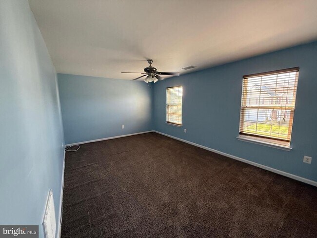 Building Photo - 18 Brushy Creek Cir