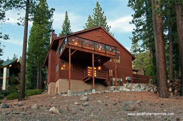 Building Photo - Incline Village: House - 4 Bedrooms, 3.5 B...