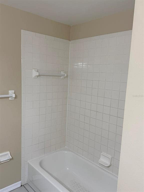 Building Photo - 650 Lakemont Dr