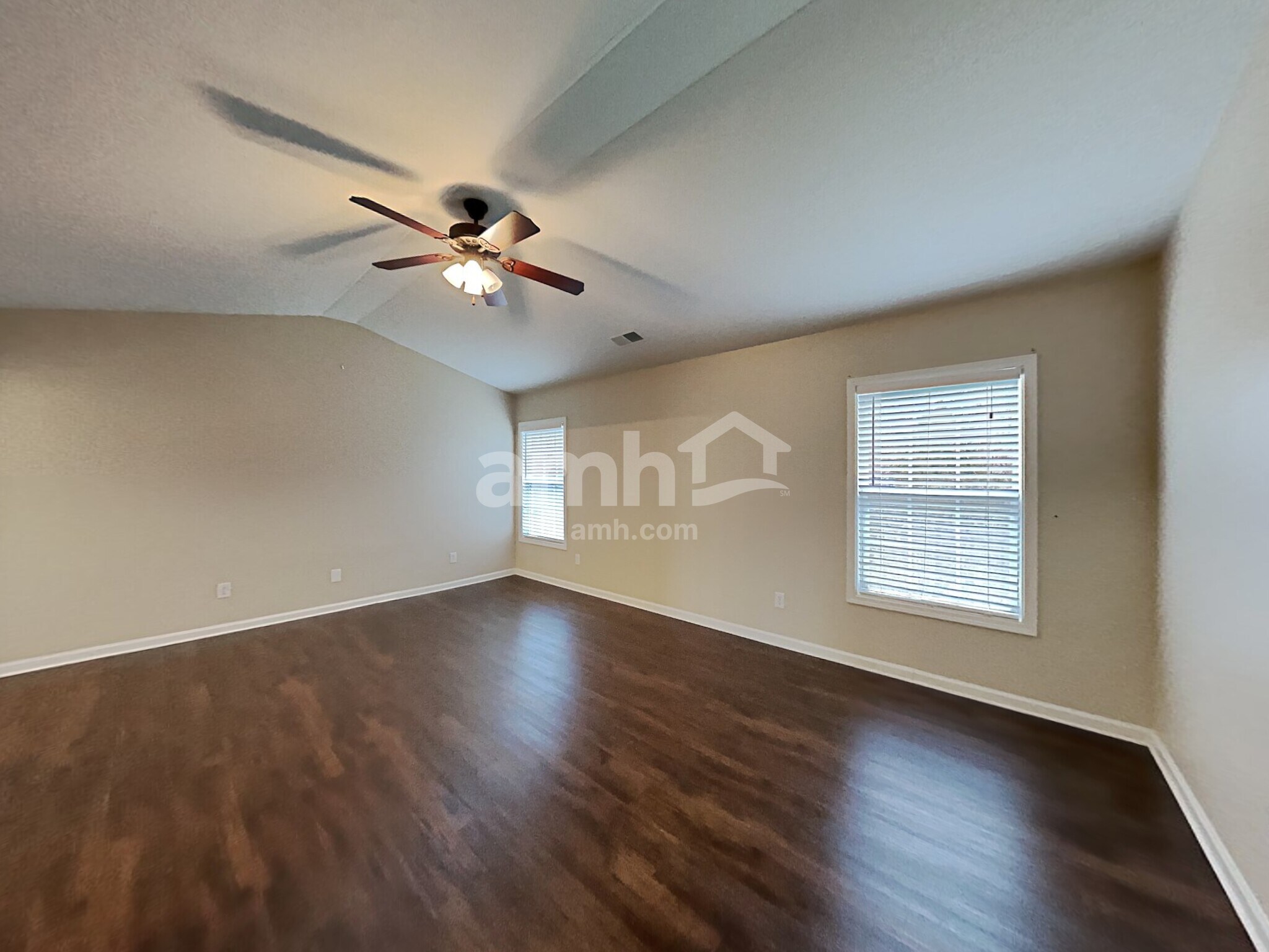 Building Photo - 2607 Swansong Ln