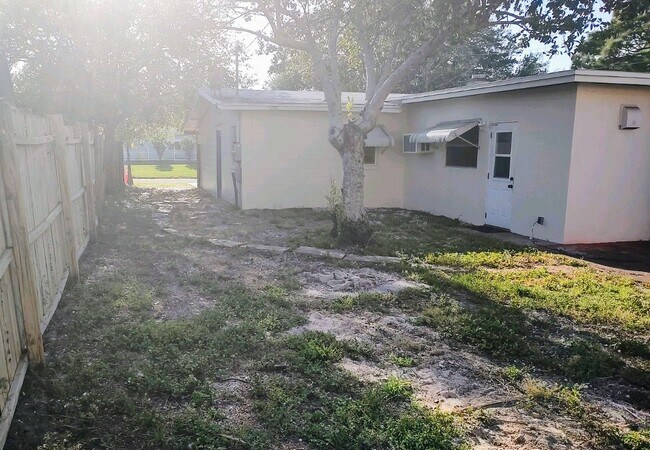 Building Photo - 6449 101st Way N