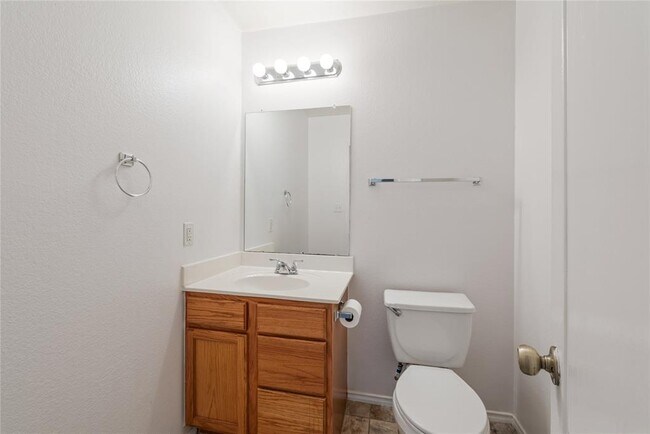 Building Photo - 11413 Kingsgate Dr