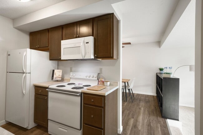 Interior Photo - Lakewood Isles