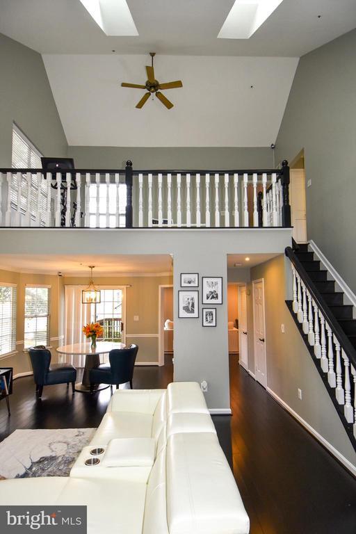 Building Photo - 406 Fortress Way