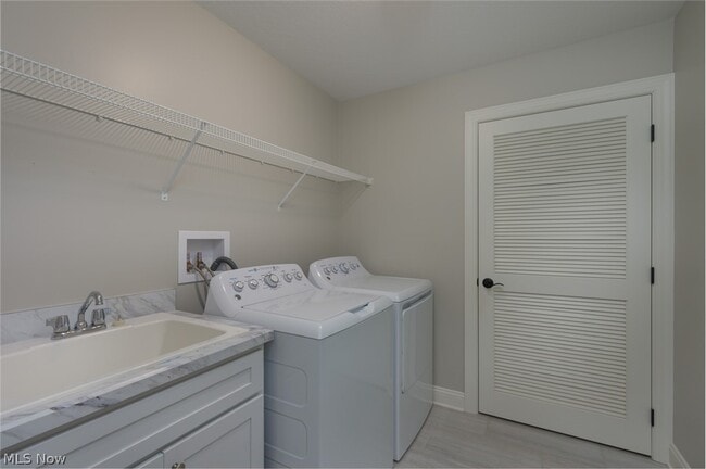 Building Photo - 15335 Knox Cir