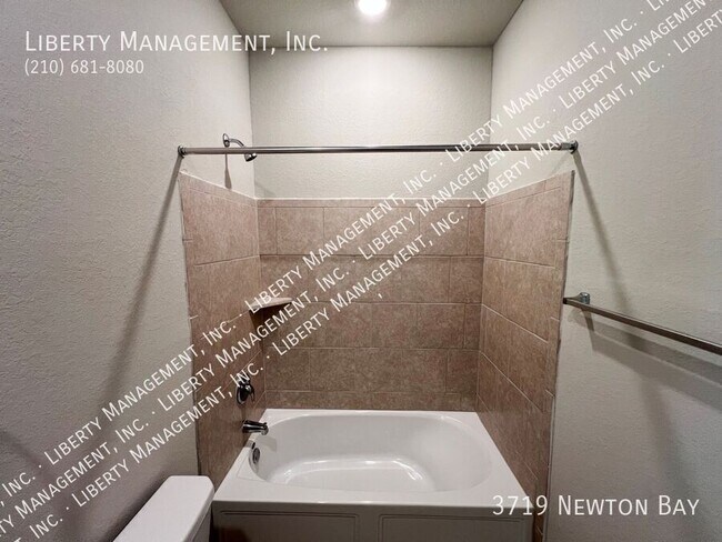 Building Photo - 3719 Newton Bay