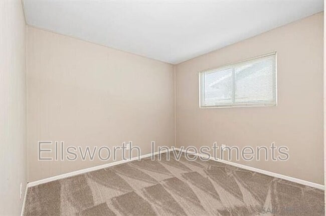 Building Photo - 6531 Barnhurst Dr