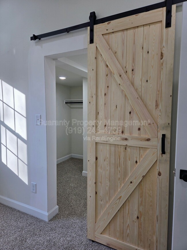 Building Photo - 410 W I St