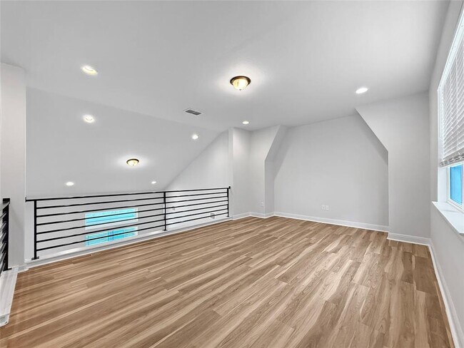 Building Photo - 6408 Mary Lewis Dr